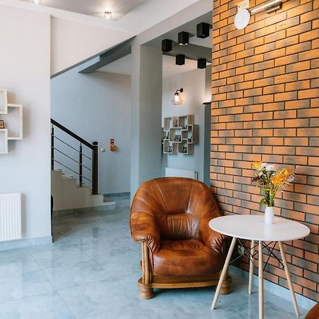 Kasztelan Hotel Krosno Ngoại thất bức ảnh