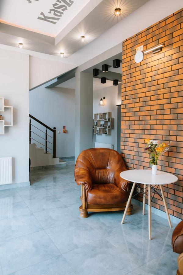 Kasztelan Hotel Krosno Ngoại thất bức ảnh